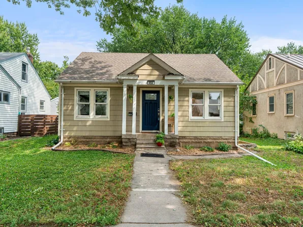 854 21st Ave SE, Minneapolis, MN 55414