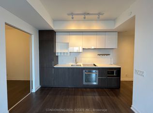 898 Portage Pkwy #507, Vaughan, ON L4K 4Z4