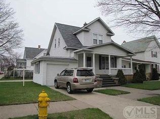 328 S 18th St, Escanaba, MI 49829