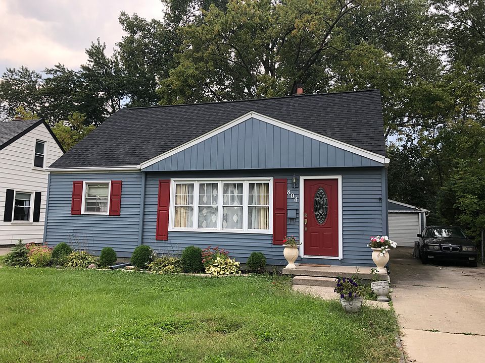 1st image of 804 Gargantua Ave