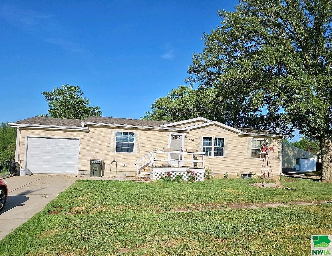 310 N Madison St, Coleridge, NE 68727 Zillow