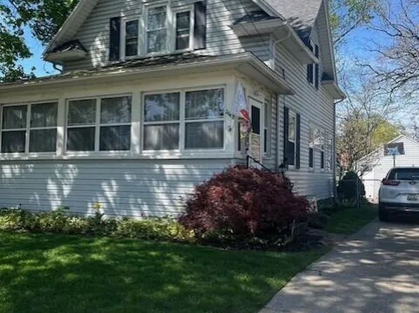 2663 Wyoming Ave SW, Wyoming, MI 49519