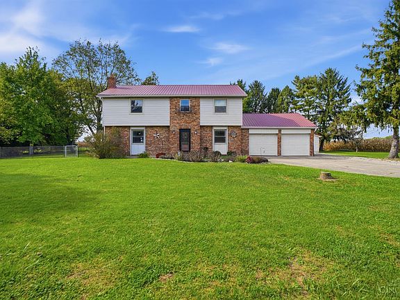 2nd image of 7939 Conservancy Rd
