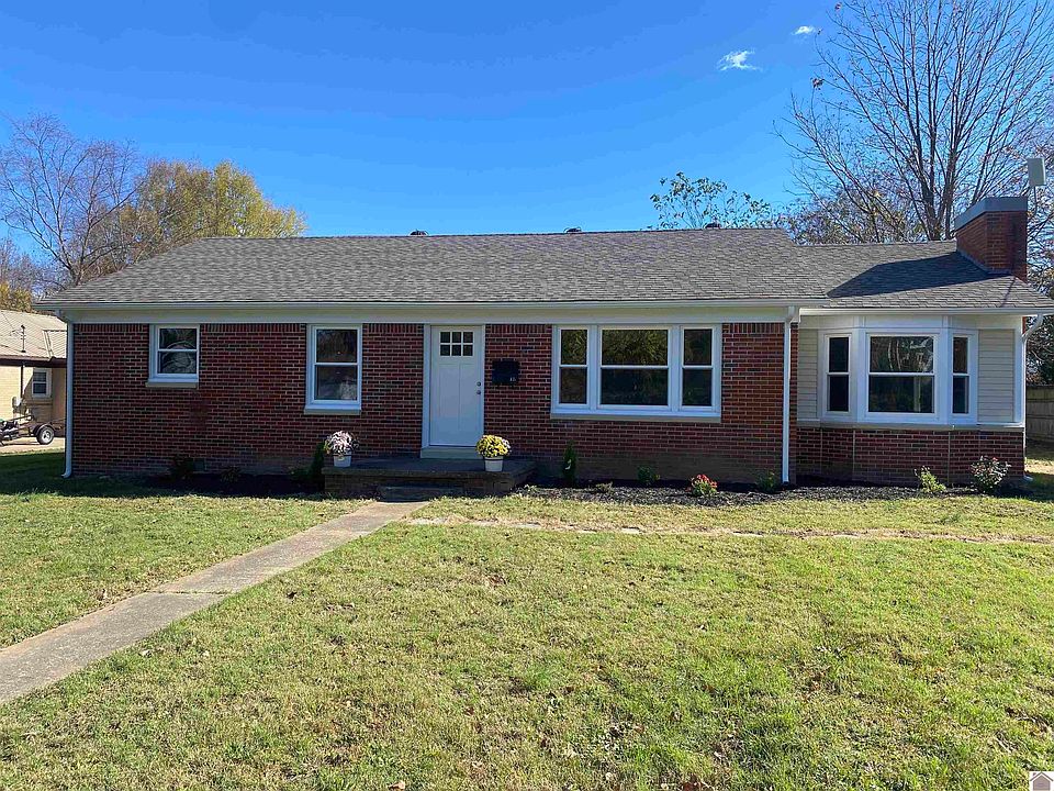 1st image of 402 Usher St
