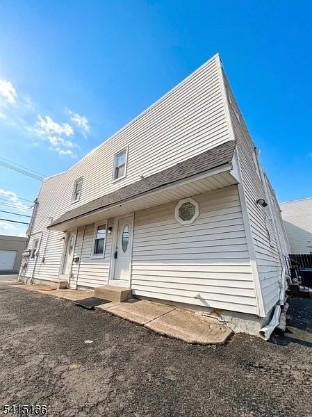 Building Photo - 58 S 21st St