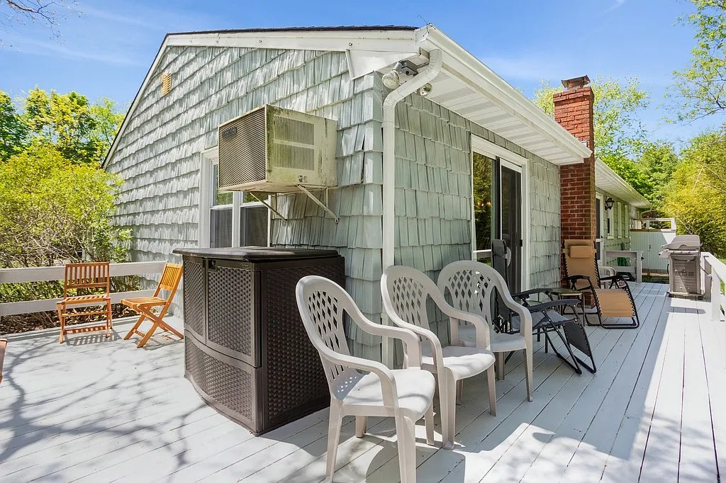 Summer Rental - North Haven Cottage — Photo 4