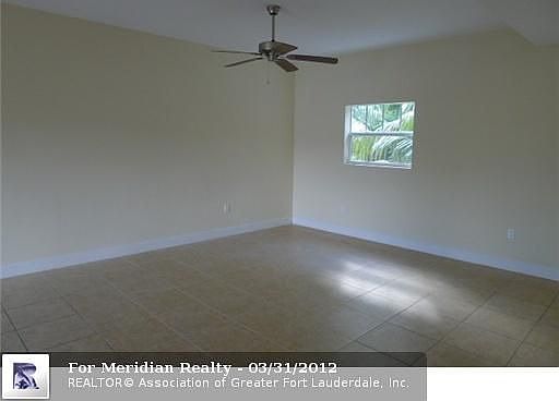 4th image of 630 SE 15th St APT 2