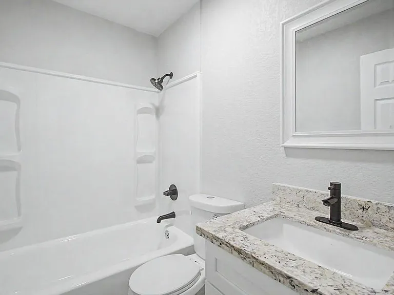 108 Phylis Dr — Photo 11
