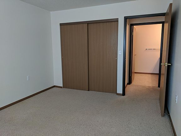 4th image of 1630 Dakota Dr N APT 204