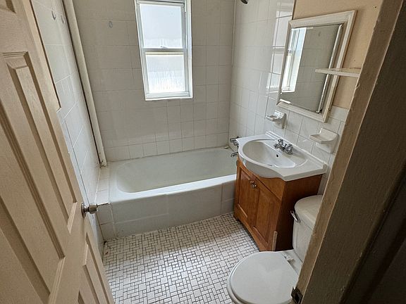 5th image of 14-04 30th Ave #1