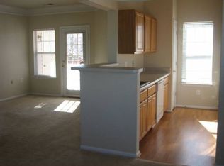 12164 Lincoln Lake Way APT 4102, Fairfax, VA 22030