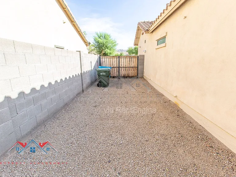 1532 E Apollo Rd — Photo 42