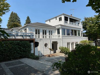 8022 Crest Drive NE, Seattle, WA, 98115