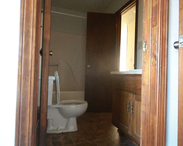 129 Williamson St SW — Photo 28
