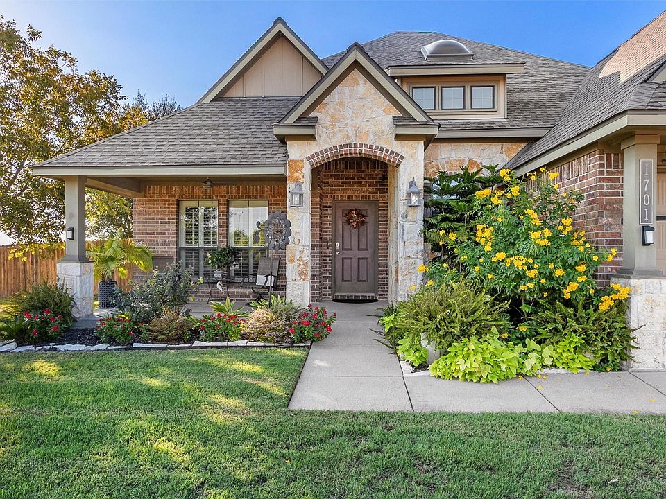1st image of 1701 Stone Ridge Dr