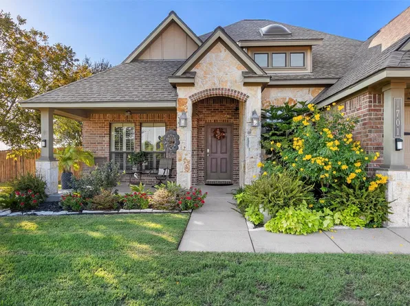 1701 Stone Ridge Dr, Navasota, TX 77868