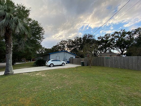 4th image of 39 Lehigh Cir