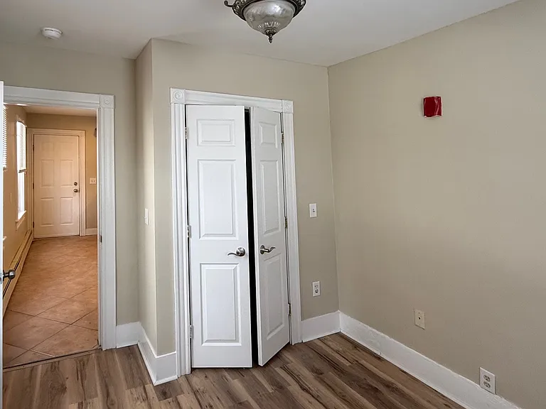 110 Gesler St #2 — Photo 11