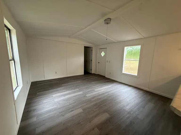 198 Painter Rd NE — Photo 3