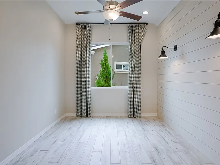 6881 Claret Dr — Photo 18