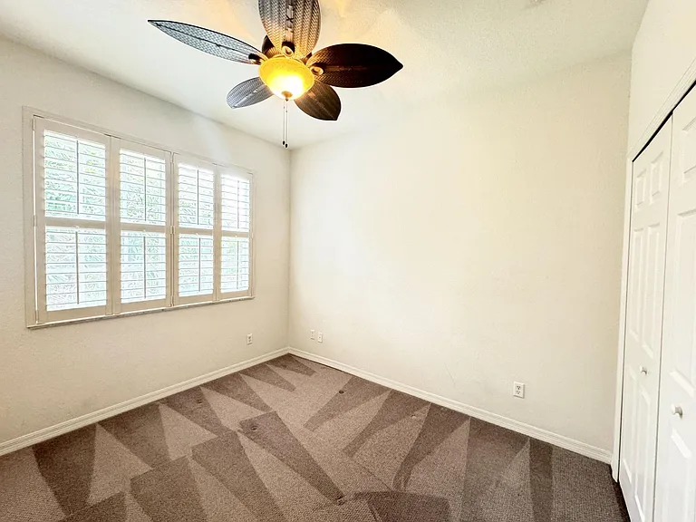 902 S Federal Hwy #6 — Photo 17