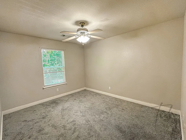 912 S Wood Ave — Photo 18