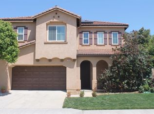 7454 E Garland Ave, Fresno, CA