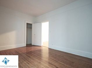 2504 37th St, Astoria, NY 11103