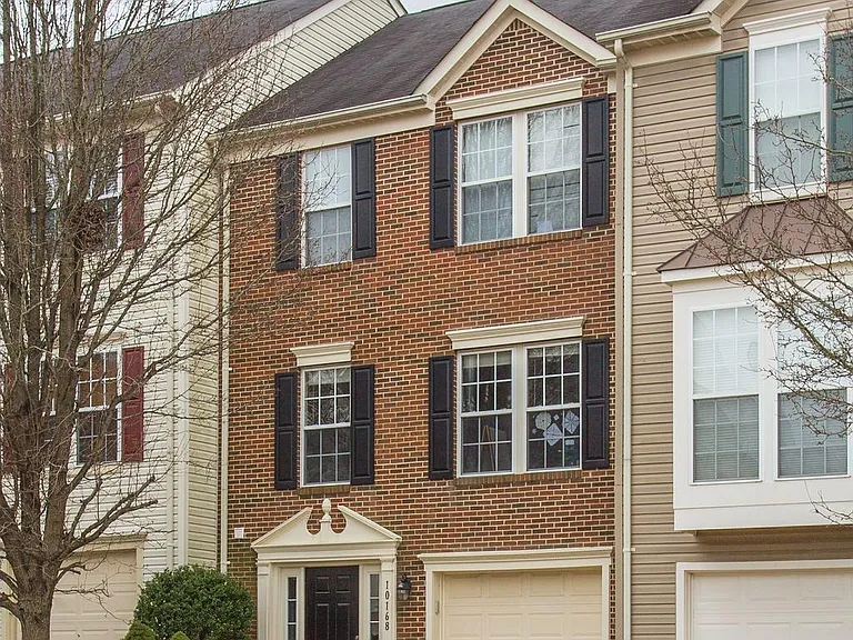 10168 Elgin Way — Photo 1