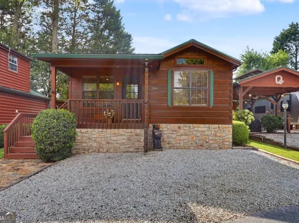 240 River Vista Dr, Dillard, GA 30537