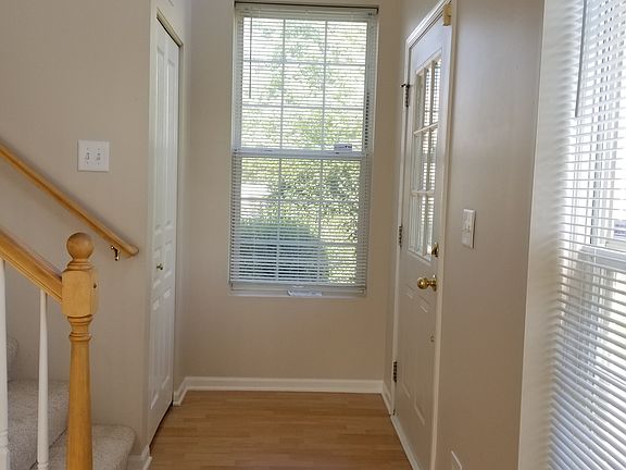 2nd image of 1060 Stamford Ct