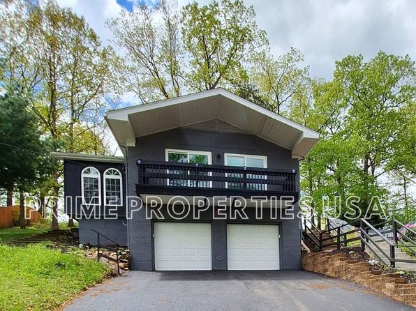 223 Columbia Dr
