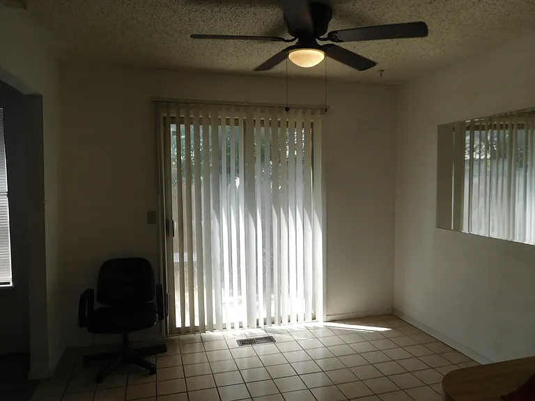 8020 Crestline Ter — Photo 8