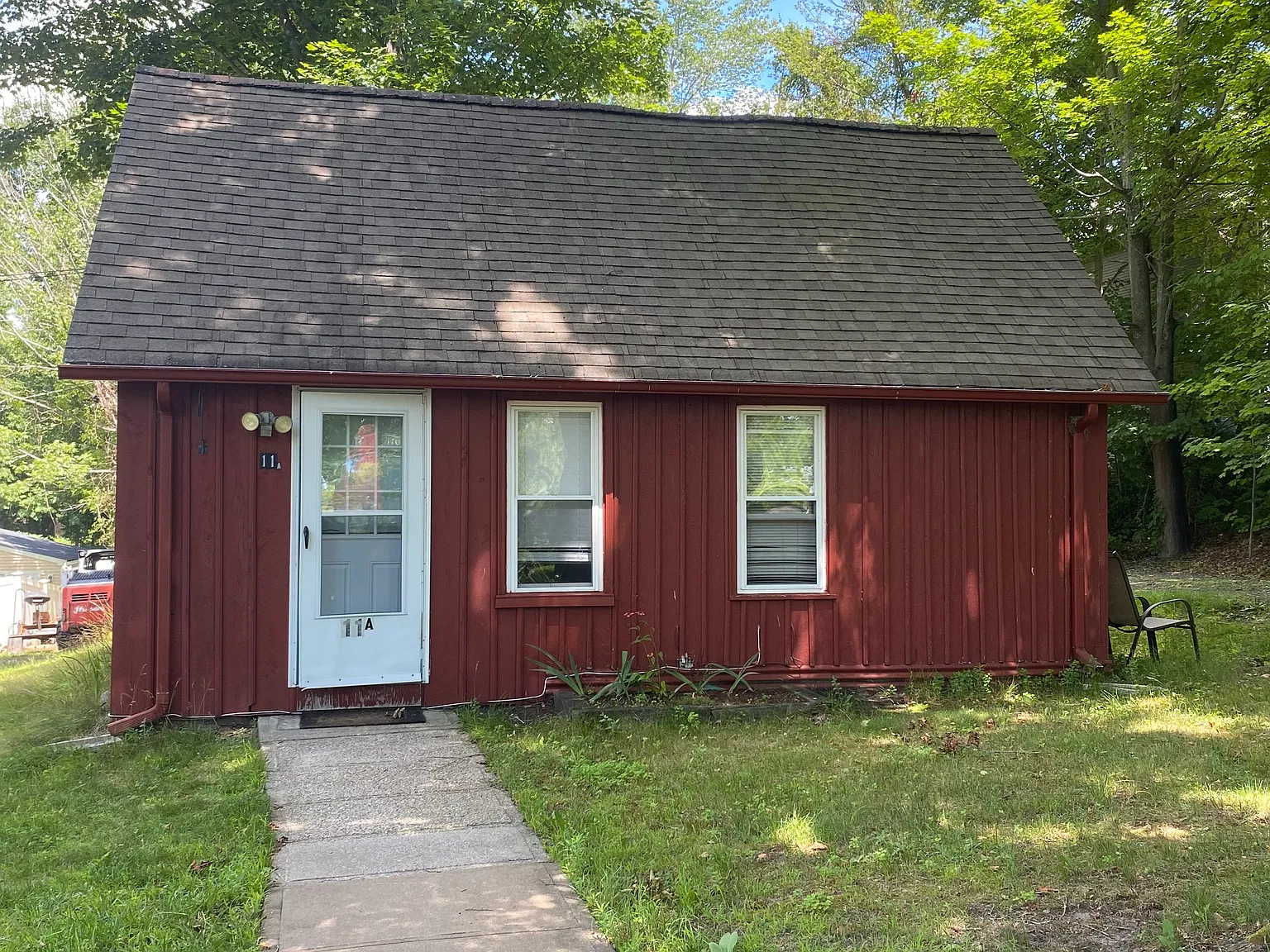 11A Skinner Rd — Photo 1