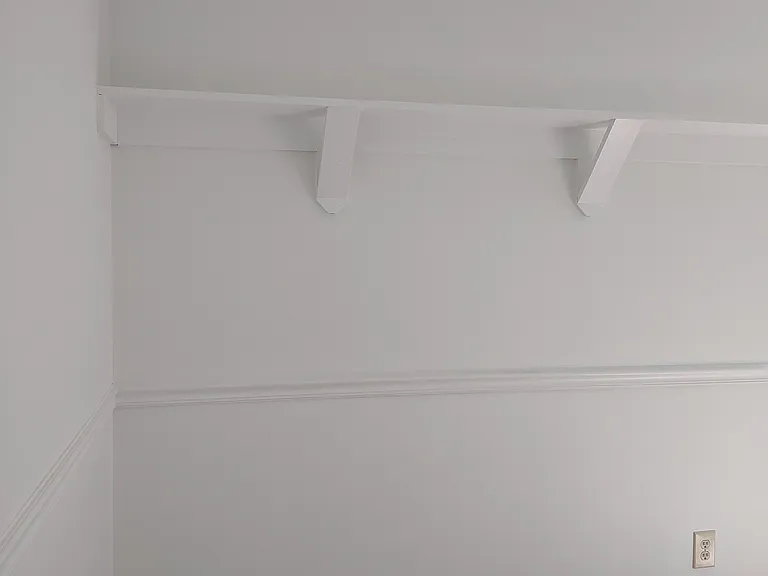 This photo has not been altered in any way: no edits or filters have been applied to try to deceive the viewer by having the room appear larger or brighter than it actually is.