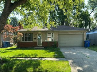 25744 Masch Ave, Warren, MI 48091
