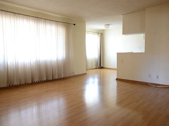 2nd image of 1402 N Kingsley Dr #13