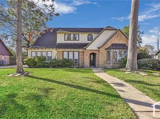 20307 Pinehurst Trail Dr, Humble, TX 77346