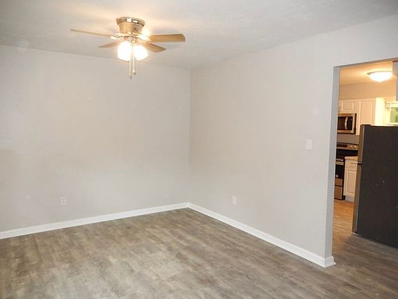 5th image of 1901 Crosby Ct #B