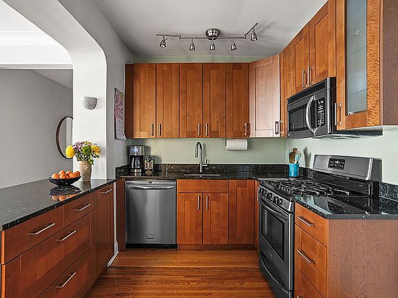 5th image of 35-36 76th St #121