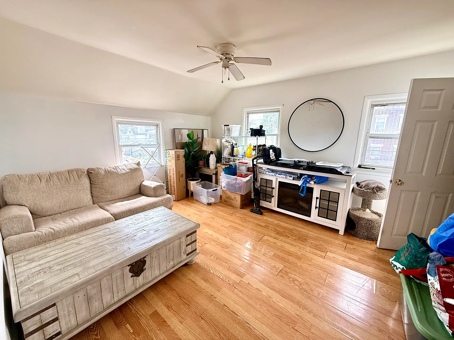 2 bed, $1,750 — Photo 3