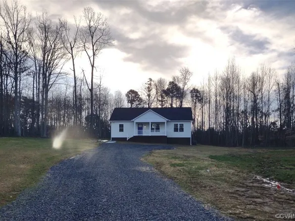 7371 Silver Maple Dr, Amelia Courthouse, VA 23083