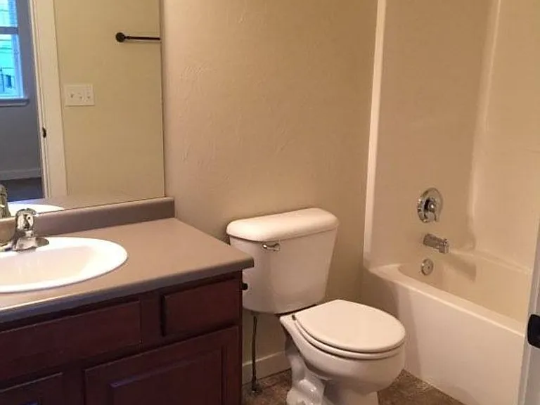 2220 Baxter Ln #6 — Photo 5