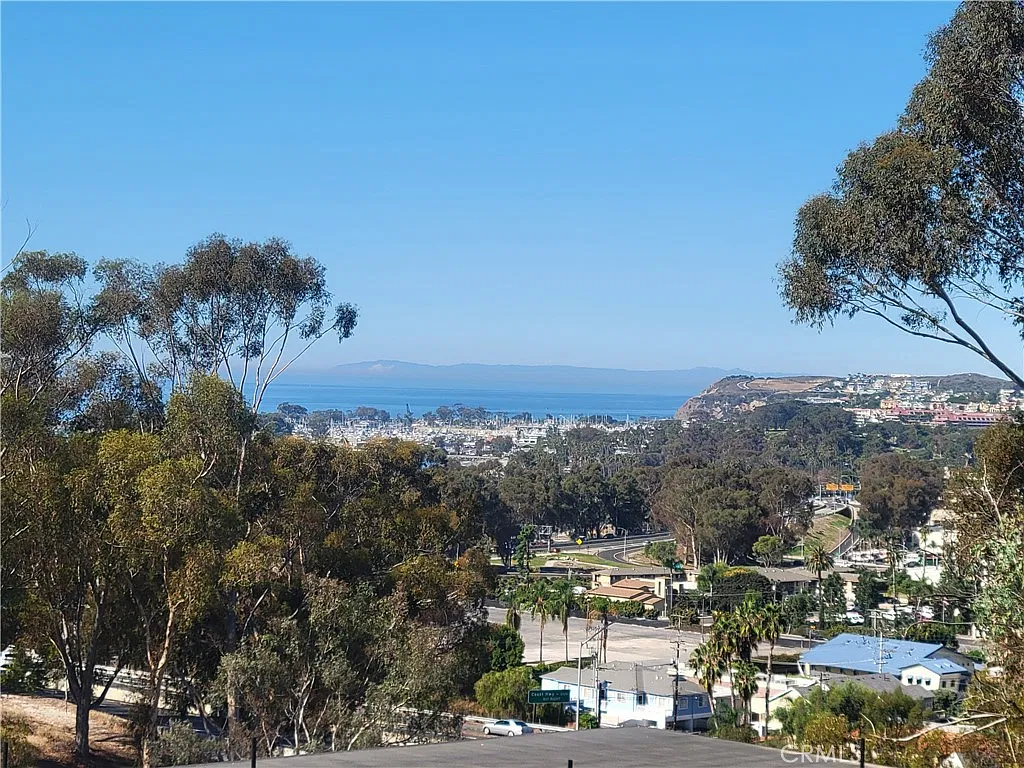 4 bed, 3000 sqft, $7,995 — Photo 3