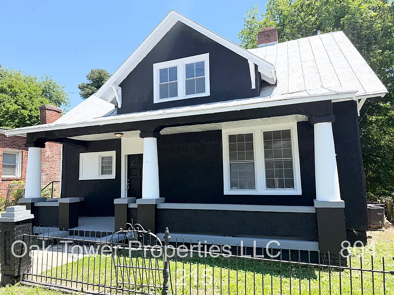 3301 Main St #A — Photo 1
