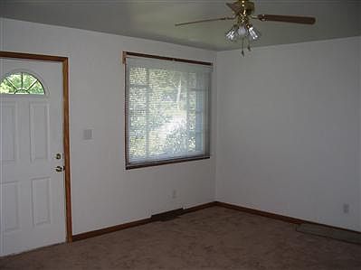 2nd image of 3206 Lancaster Dr