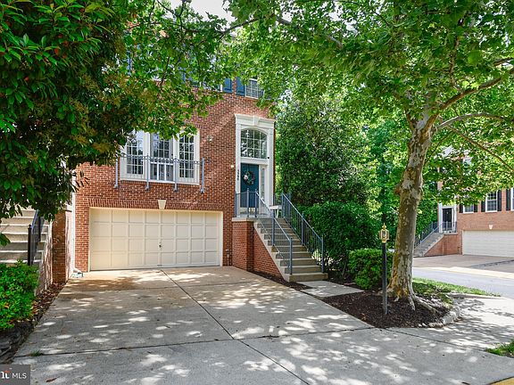 3rd image of 5300 Jesmond St
