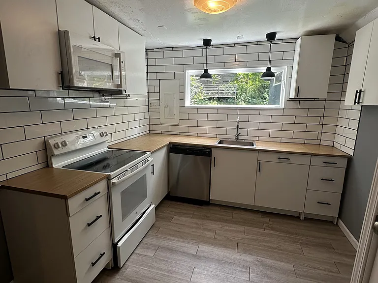 3841 Olive St — Photo 10