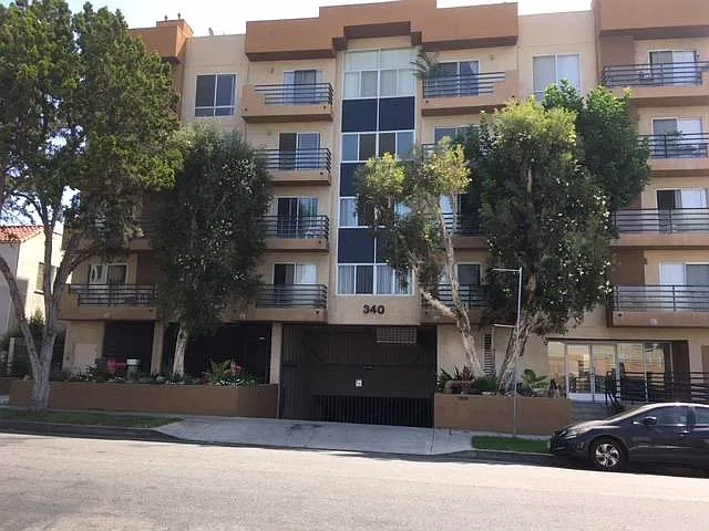 Hayworth — Photo 1
