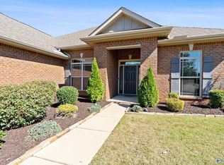 15 Holly Park Blvd SW, Huntsville, AL 35824